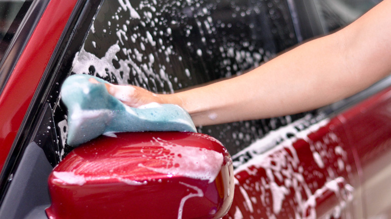Как правильно вымыть автомобиль, чтобы выглядел как новый